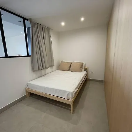 T3 Face A La Apartment *