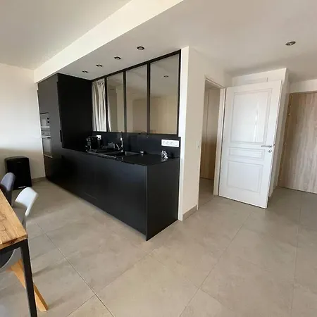 Apartment T3 Face A La Ajaccio (Corsica)