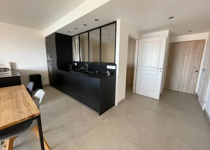 Apartment T3 Face A La Ajaccio (Corsica)